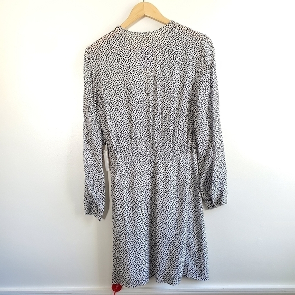 New L'Agence Diego Heart Print Wrap Silk Ivory/Black Dress NWT Size 8 - Picture 11 of 15